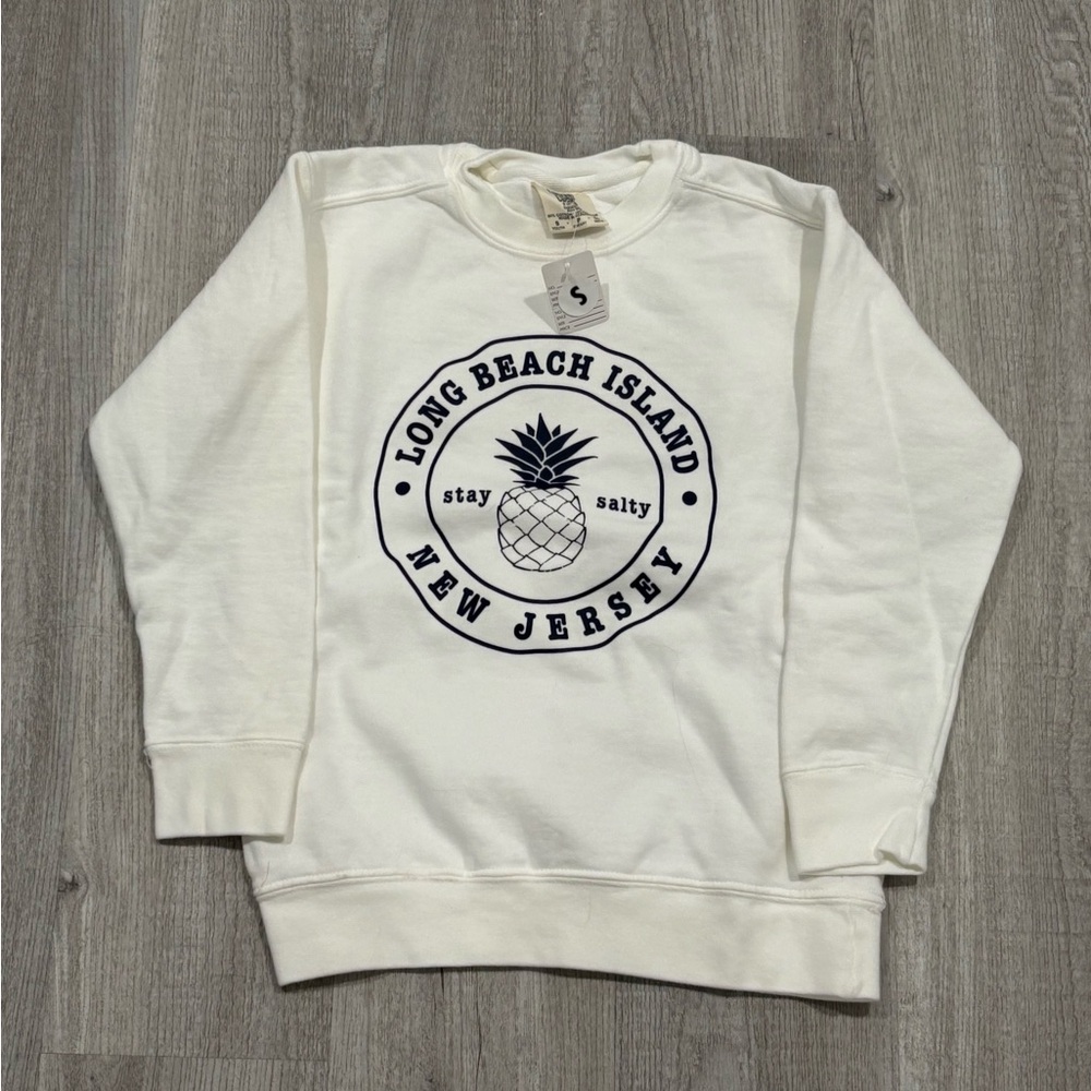 Comfort Colors White Long Beach Island Sweatshirt NWT - kids size Small